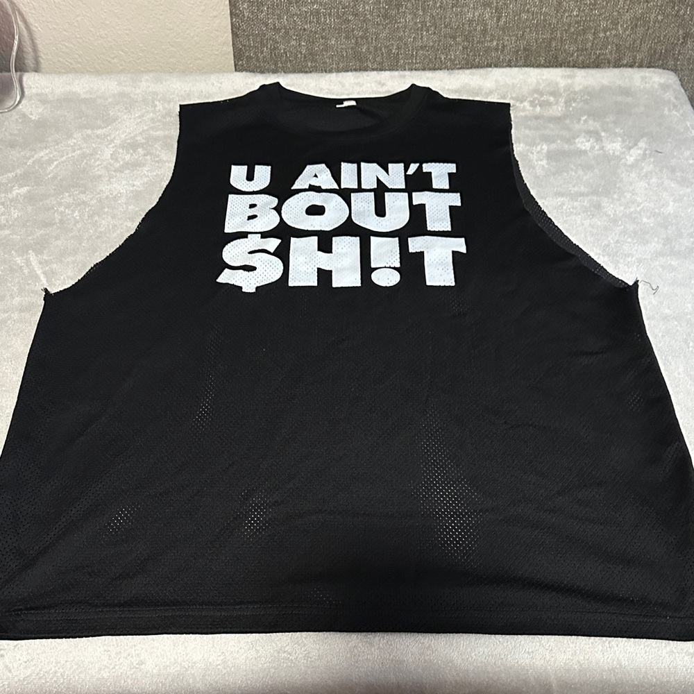 Black Sleeveless Graphic Men's Shirt